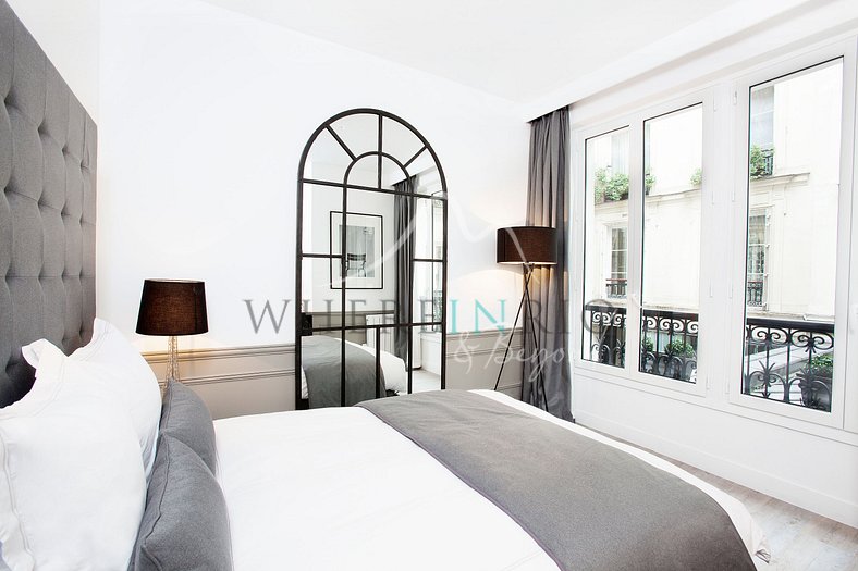 3-bedroom apartment in Paris