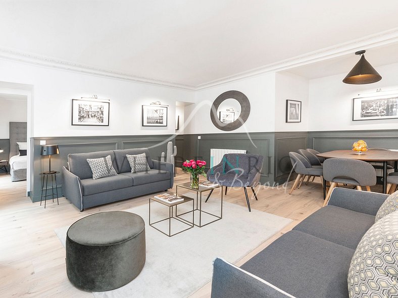 3-bedroom apartment near the Louvre, Paris