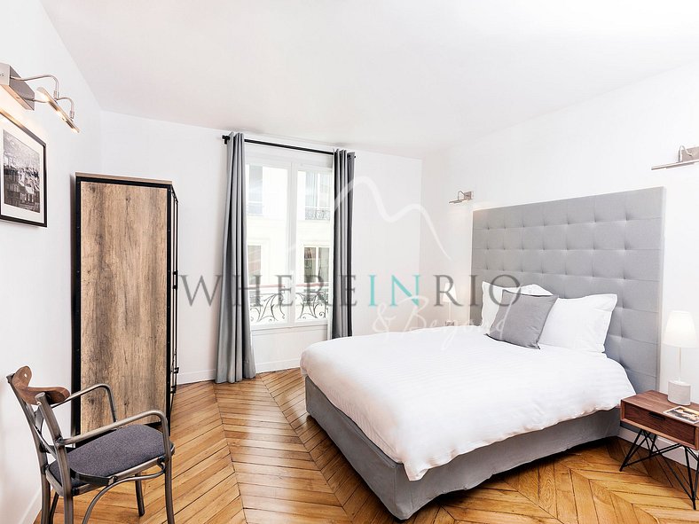 4 Bedroom apartment near the Opera in Paris