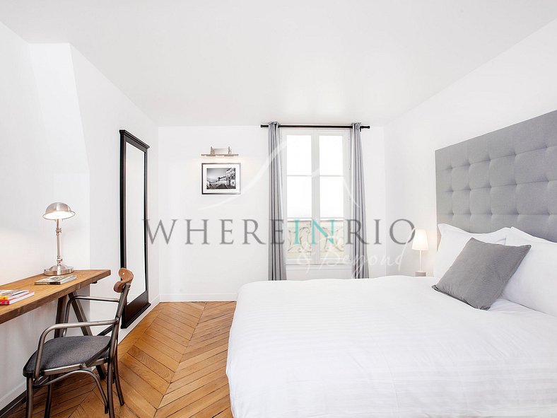 4 Bedroom apartment near the Opera in Paris