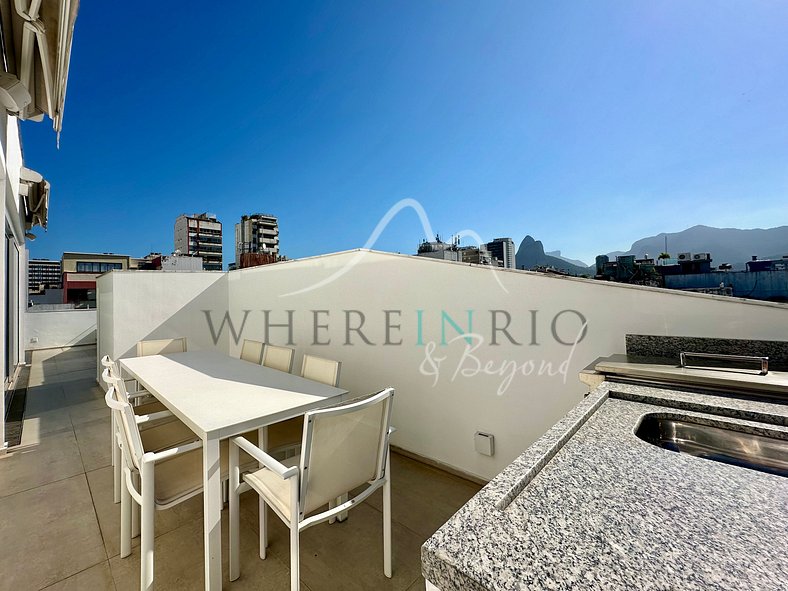 4-Bedroom Duplex Penthouse in Ipanema