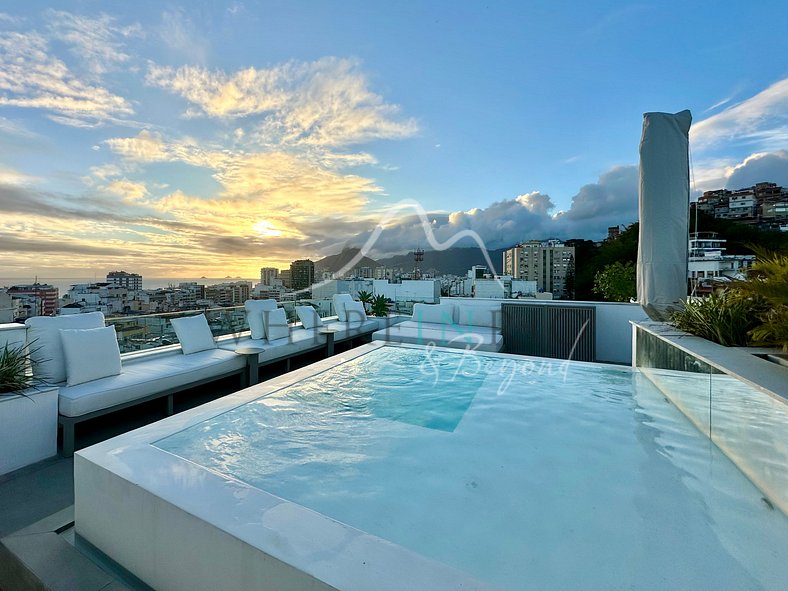 4 suites penthouse with private pool in Ipanema