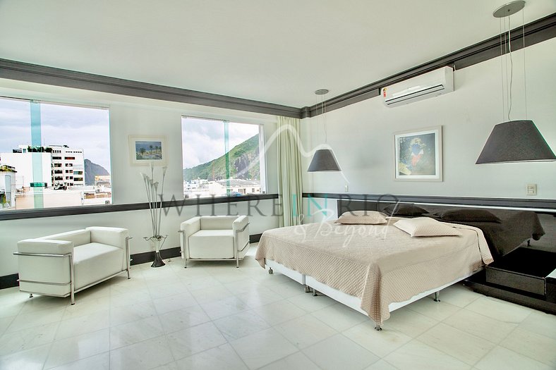 5-bedroom ocean-view penthouse in Copacabana