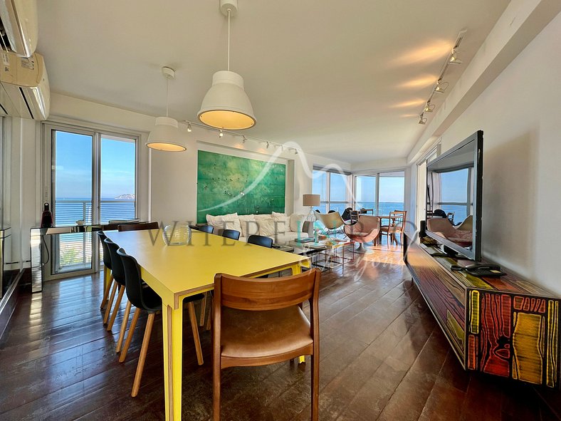 Apartamento con balcón frente al mar en Ipanema