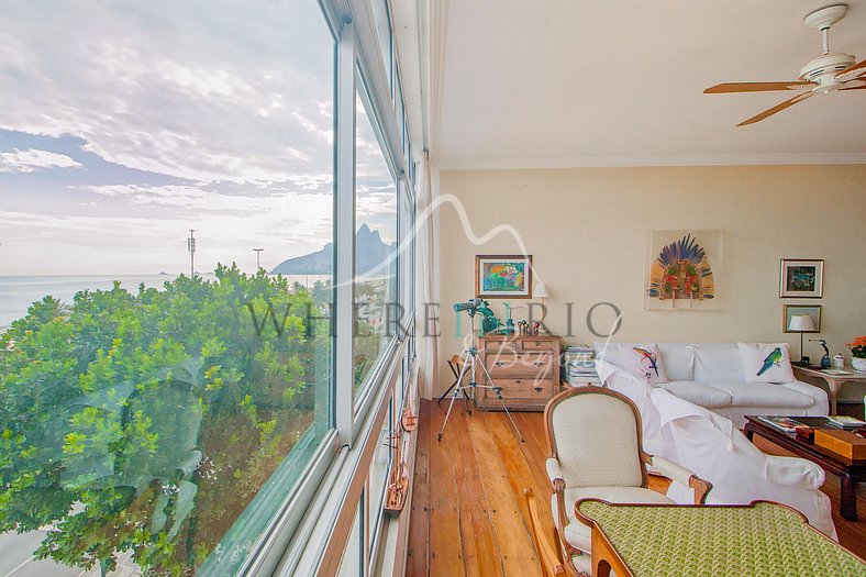 Apartamento de 2 dormitorios con vistas al mar en alquiler e