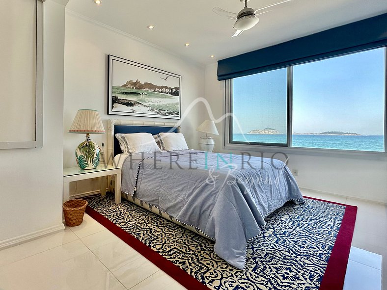 Apartamento de lujo con vistas panorámicas al mar en Arpoado