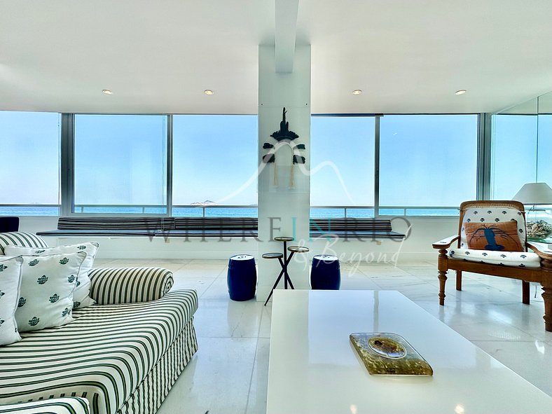 Apartamento de lujo con vistas panorámicas al mar en Arpoado