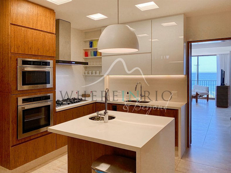 Apartamento de muy alto nivel con vistas al mar en Ipanema