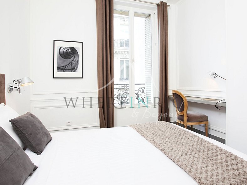 Appartement sophistiqué et élégant à Paris