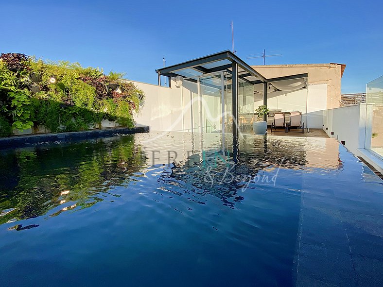 Ático triplex con piscina para vacaciones en Copacabana