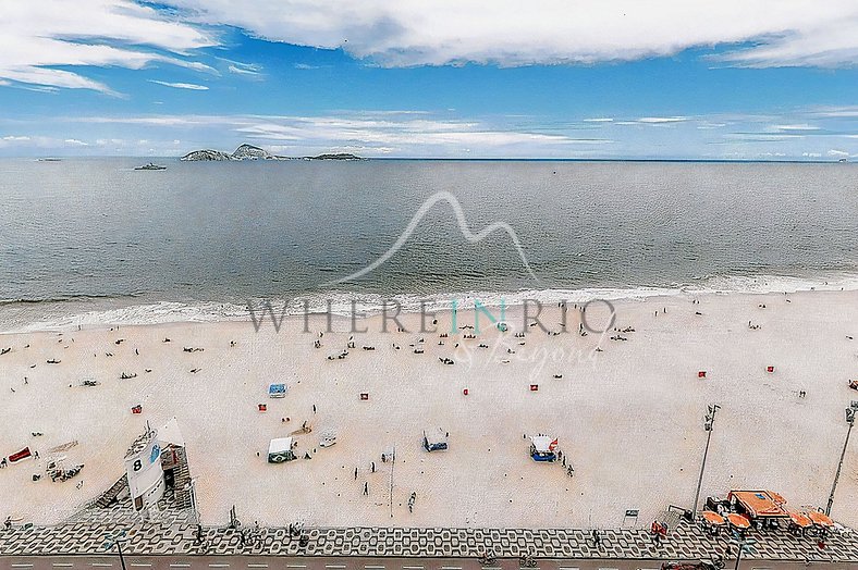 Beachfront apartment in Ipanema for holidays