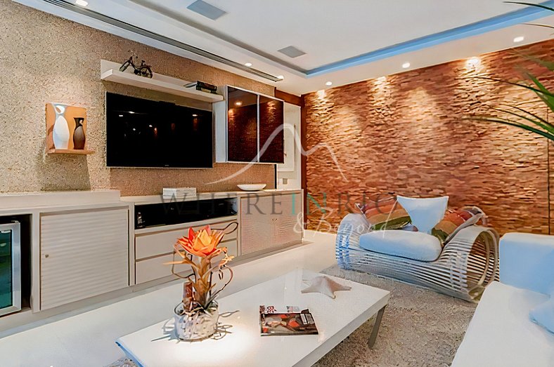 Beachfront apartment in Ipanema for holidays