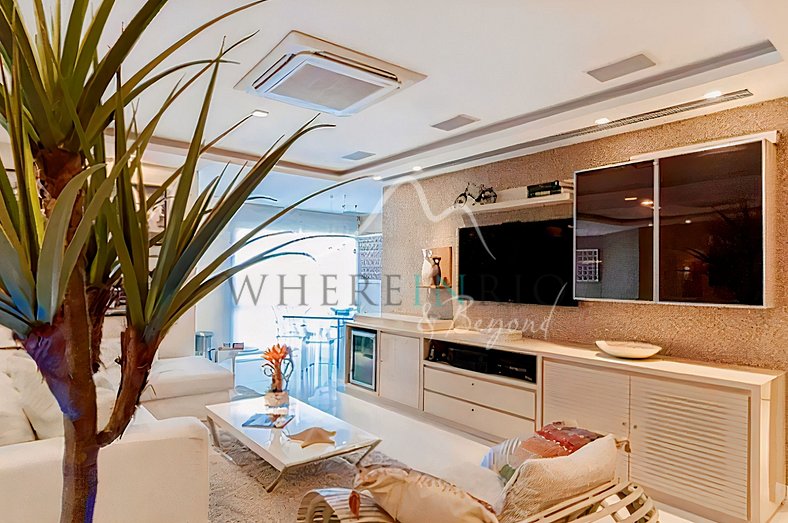 Beachfront apartment in Ipanema for holidays