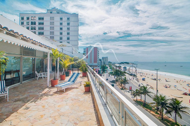 Beachfront Penthouse for Vacation in Ipanema