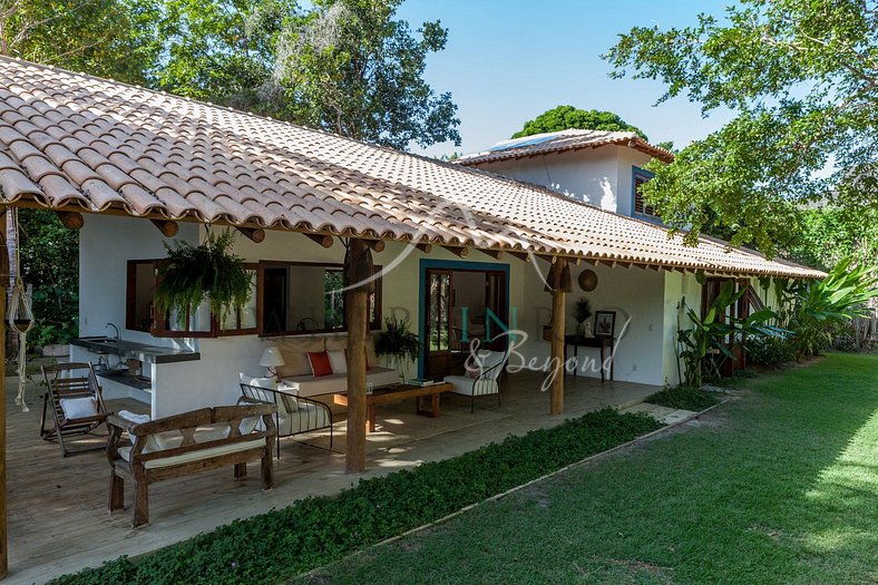 Beautiful and comfortable house near the Quadrado and the be