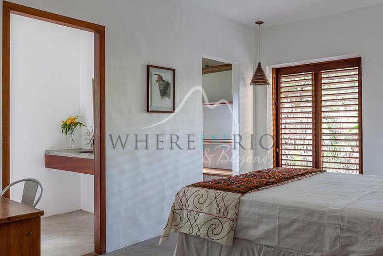 Beautiful and comfortable house near the Quadrado and the be