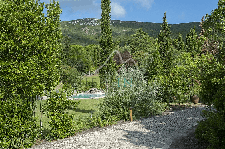 Beautiful Country House in Arrábida Natural Park