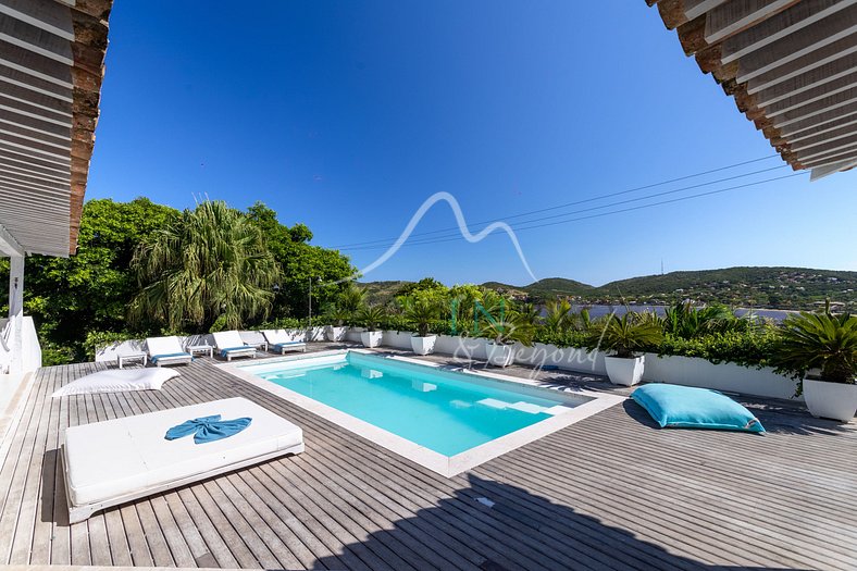 Belle maison avec 5 suites et piscine à Búzios