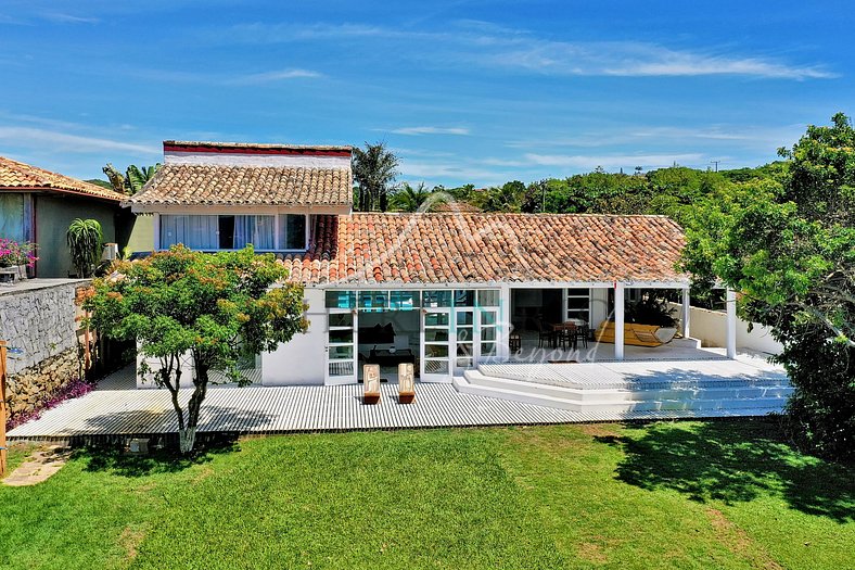 Big house with pool on the beach of Ferradura