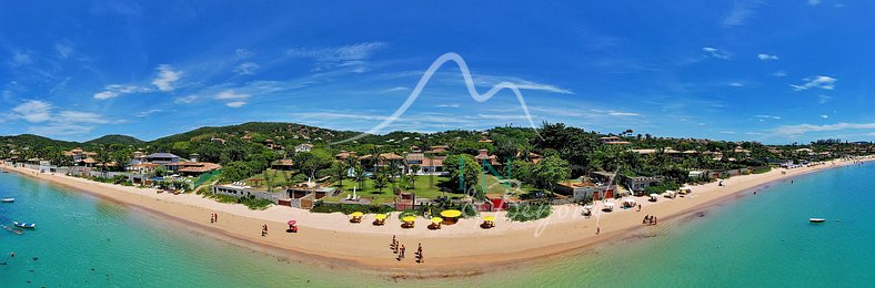 Big house with pool on the beach of Ferradura