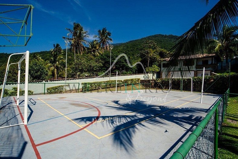 Casa con vista al mar en Ilhabela para alquiler de temporada