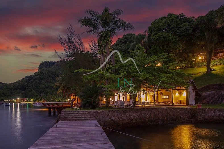 Casa de lujo en isla de Gipóia en Angra dos Reis