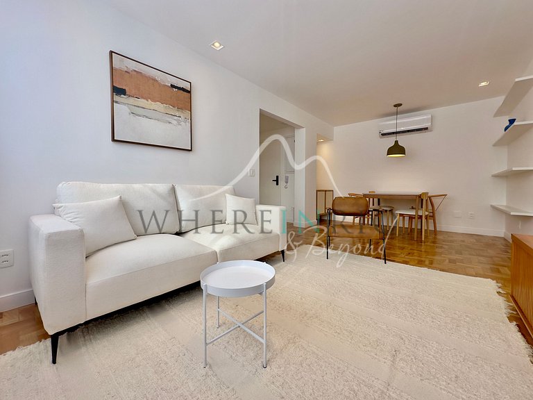 Charming Apartment for Seasonal Rental in Leblon