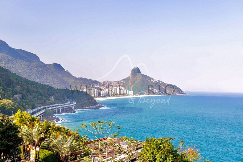 Espectacular mansión en Joá con piscina y hermosas vistas di