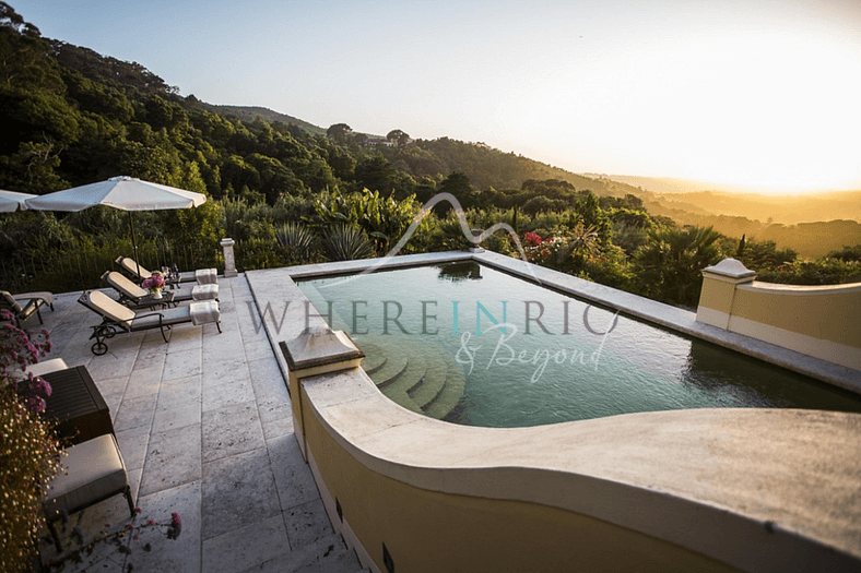 Luxurious Palace and House in Sintra