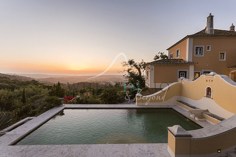 Luxurious Palace and House in Sintra