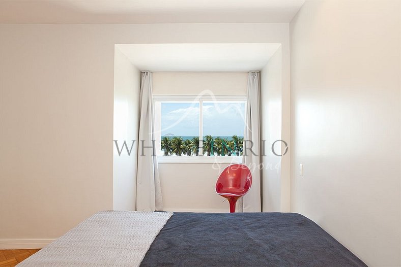 Luxury apartment with beach view in Copacabana