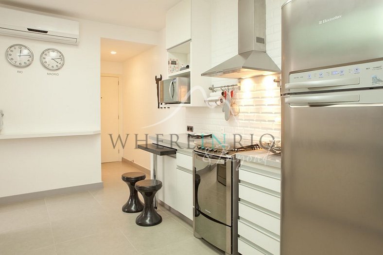 Luxury apartment with beach view in Copacabana