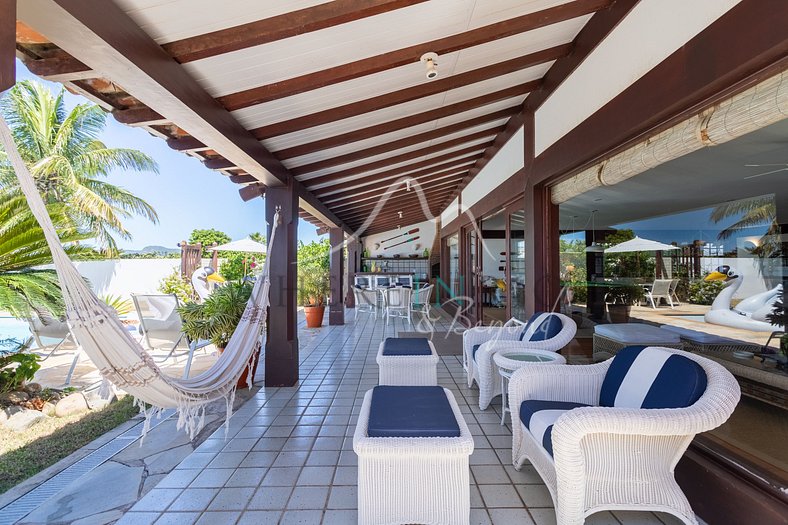 Luxury house in front of the sea in Búzios