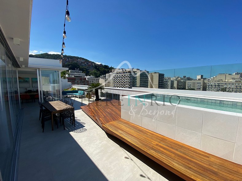 Luxury penthouse with 3 suites and pool in Ipanema