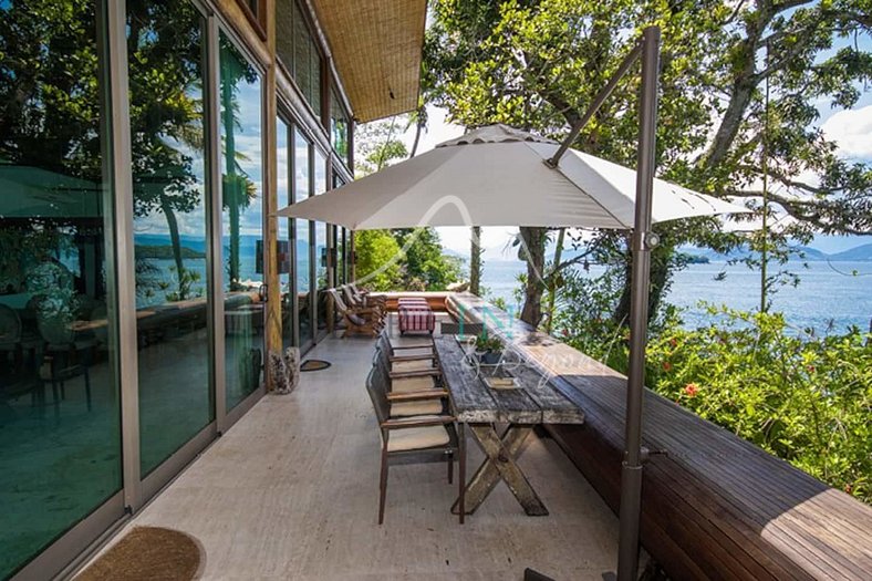 Luxury vacation home in Ilha Grande