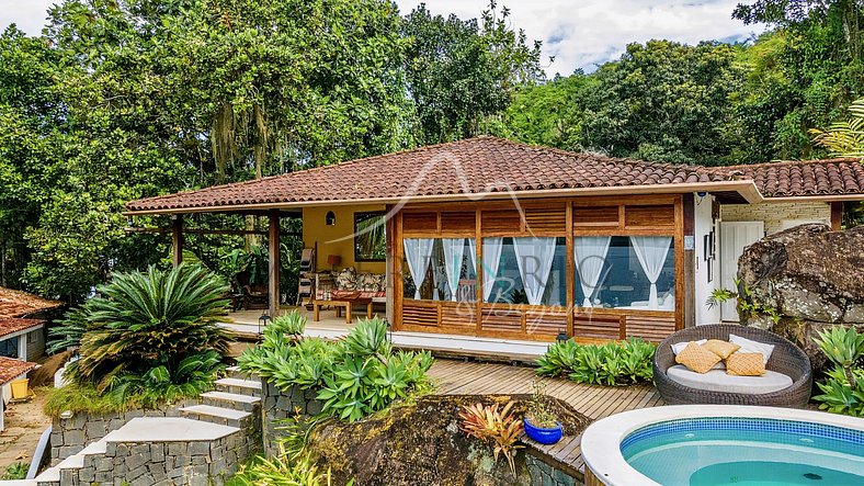 Luxury villa in Angra dos Reis for seasonal rental