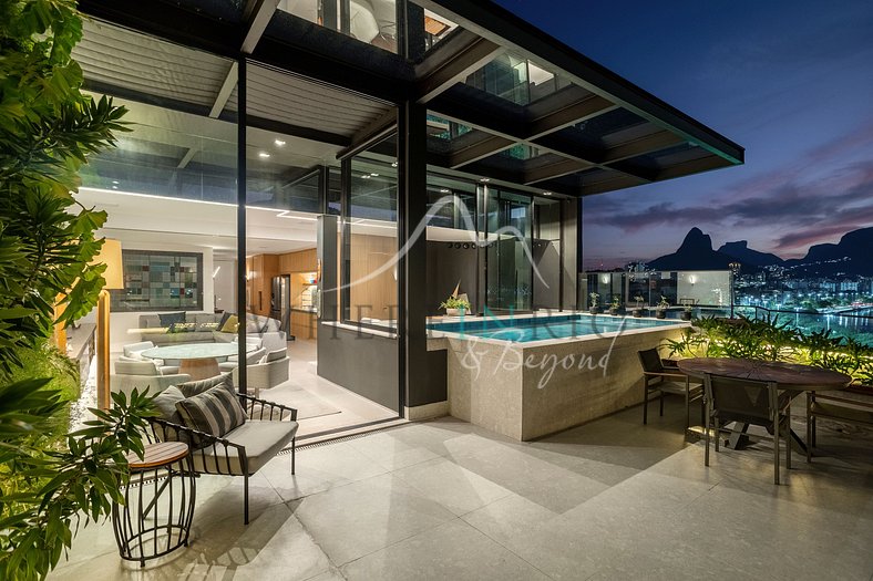 Magnifique penthouse avec piscine et vue splendide