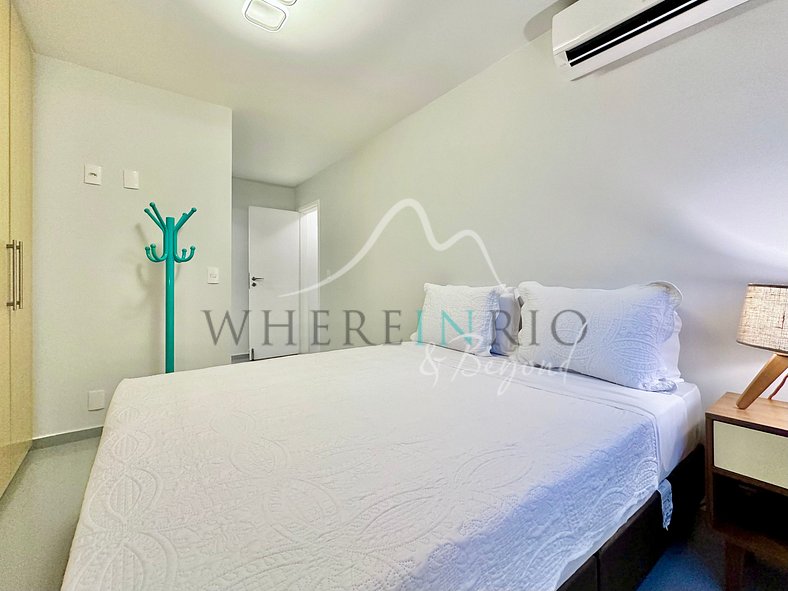 Ocean view Apartment at Posto 6 in Copacabana