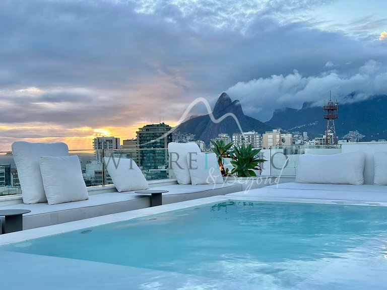 Penthouse de 4 suites avec piscine privée à Ipanema