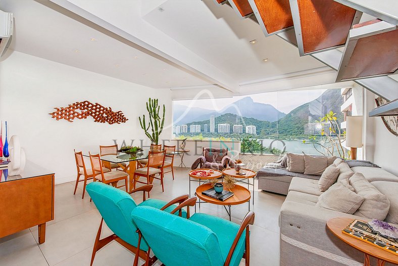 Penthouse triplex with view over Lagoa in Ipanema