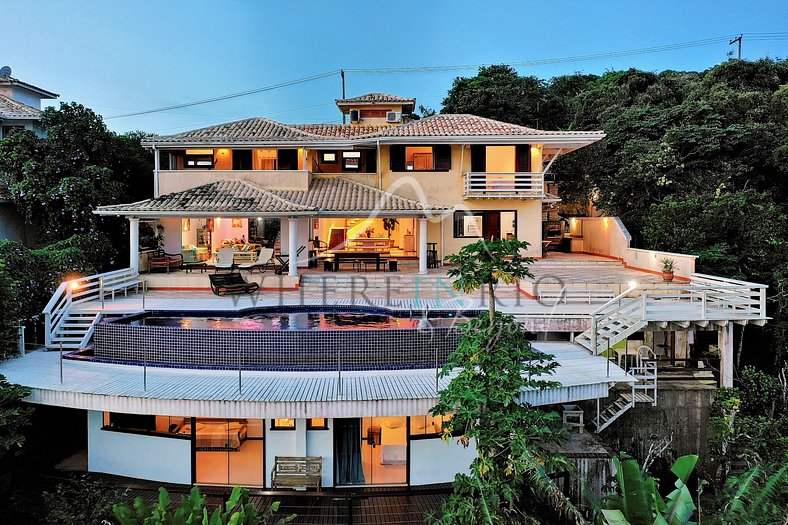 Villa à louer avec piscine et superbe vue à Buzios