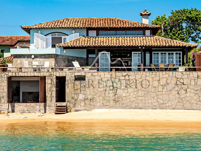 Villa Atlantis en bord de mer pour location saisonnière à Bú