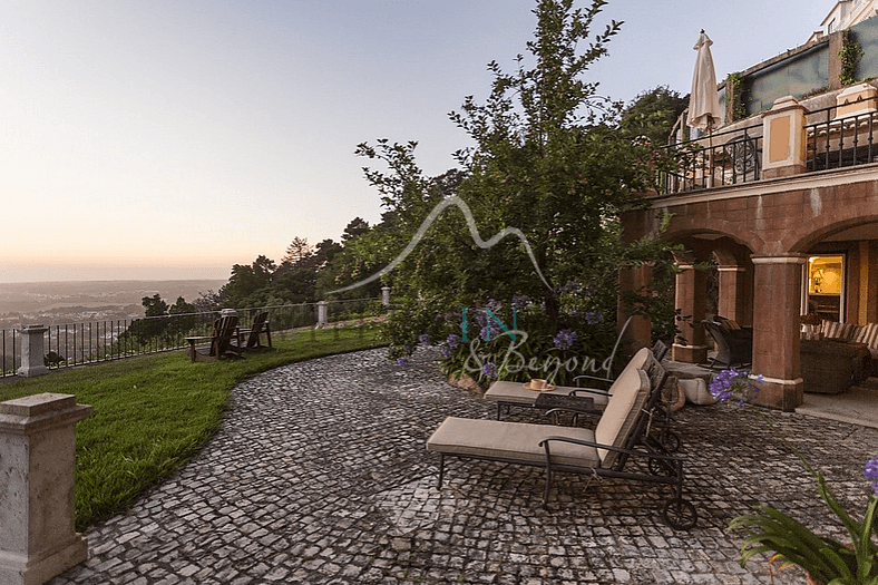 Villa avec des vues à couper le souffle à Sintra.