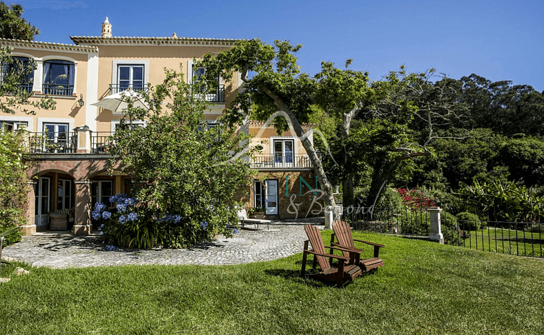 Villa avec des vues à couper le souffle à Sintra.