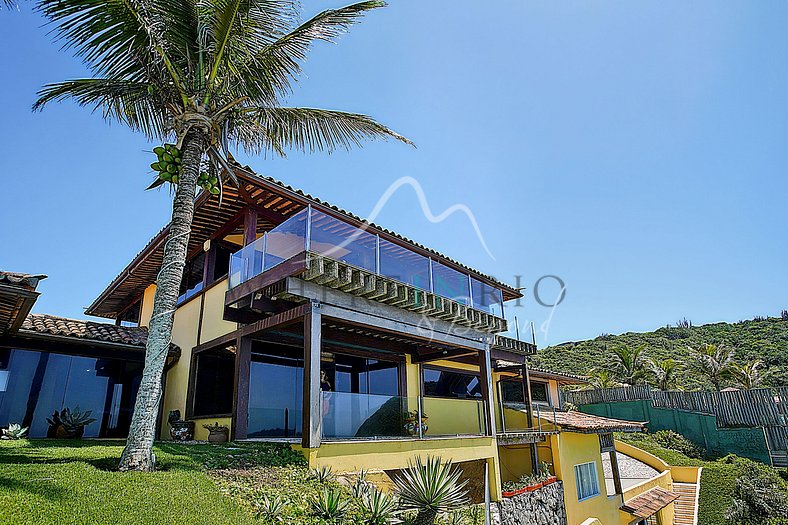 Villa avec vue sur la mer et piscine à débordement à Búzios