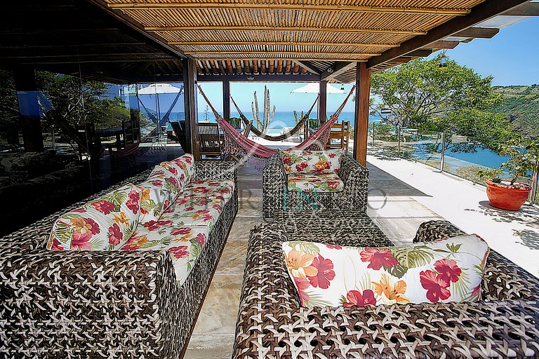 Villa avec vue sur la mer et piscine à débordement à Búzios