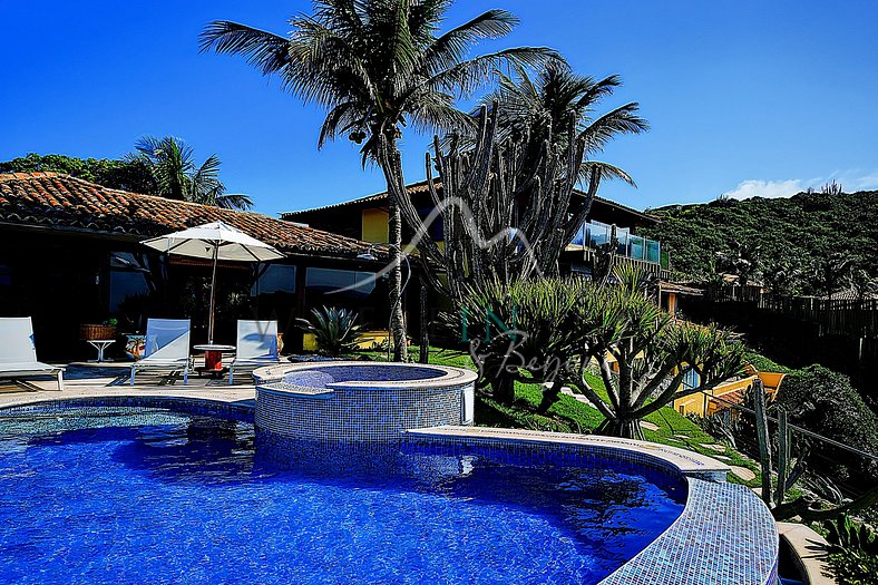 Villa avec vue sur la mer et piscine à débordement à Búzios