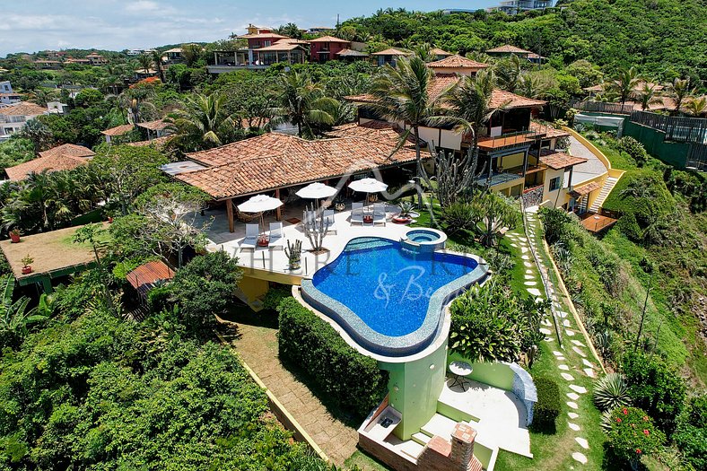 Villa avec vue sur la mer et piscine à débordement à Búzios