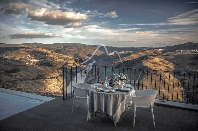 Villa con Vista Deslumbrante al Valle del Douro