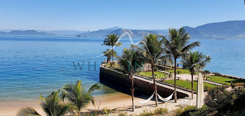 Villa d'exception avec piscine et plage privée à Angra dos R